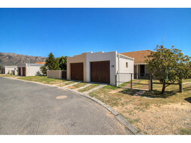 <!--[if BLOCK]><![endif]--> 21  Black Forest Close, Fairview Golf Estate, Gordons Bay <!--[if ENDBLOCK]><![endif]-->